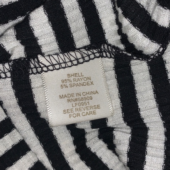 GIANNI BINI Stripe Cold Shoulder Dress Size S - Picture 9 of 9